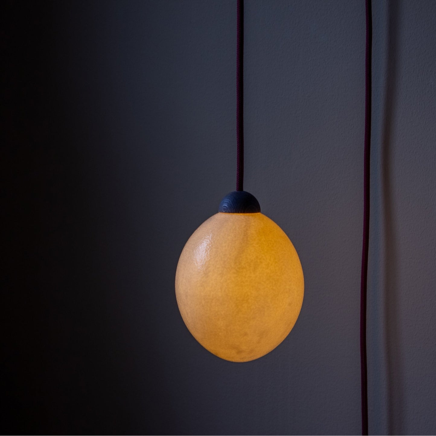 Lunar Lumin | Suspended